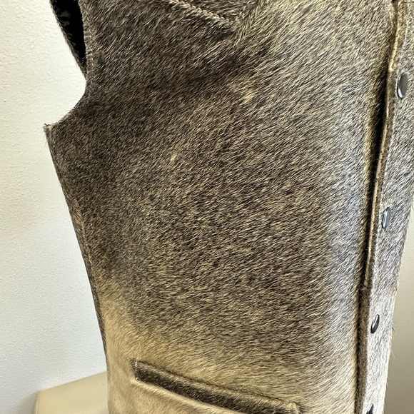 Men's Leather  Brown Vest - Picture 4 of 8